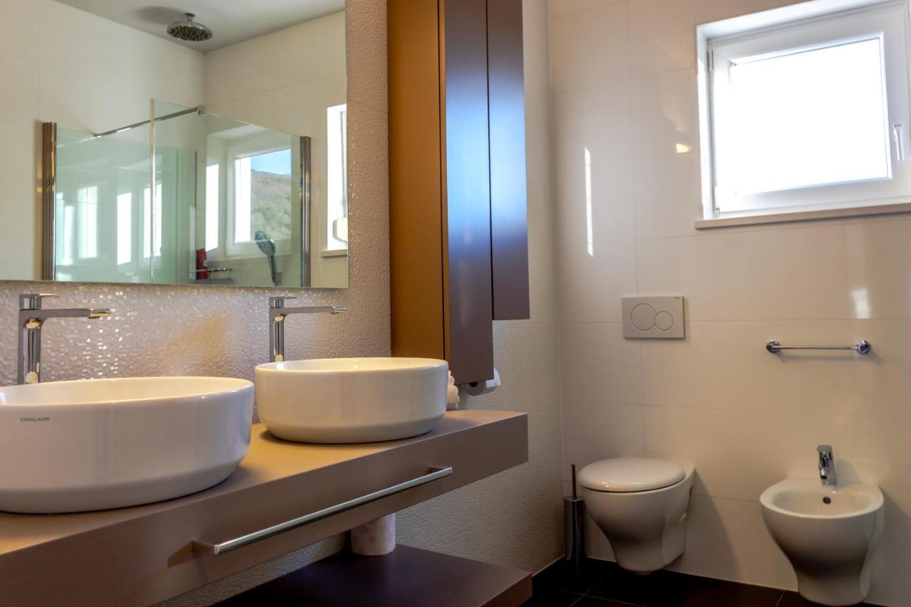 Finestra Sul Mare Apartment Punat Luaran gambar